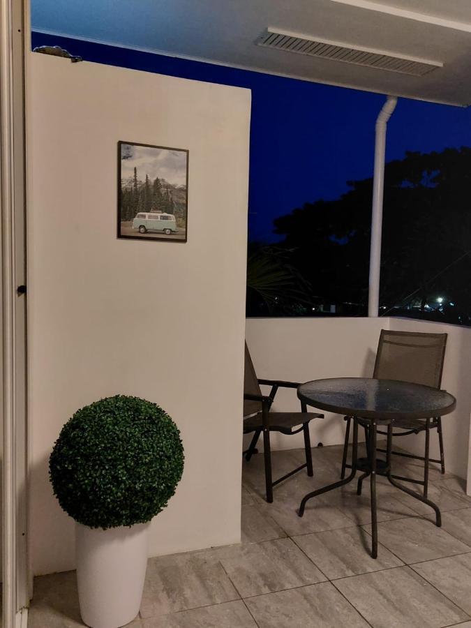 Bonsai Jacuzzi Suites Panglao Exterior foto